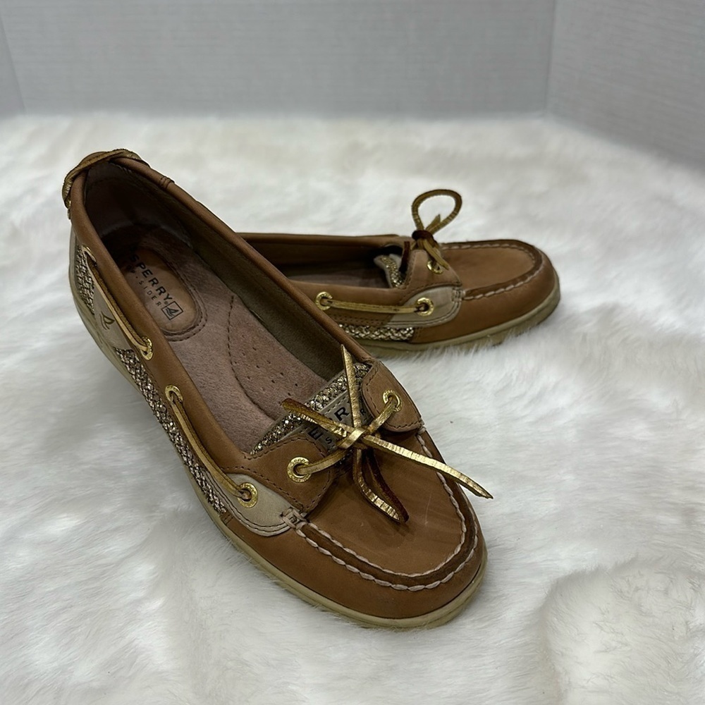 Women’s Sperry Top Sider, leather upper,and gold glitter angelfish slide 6M